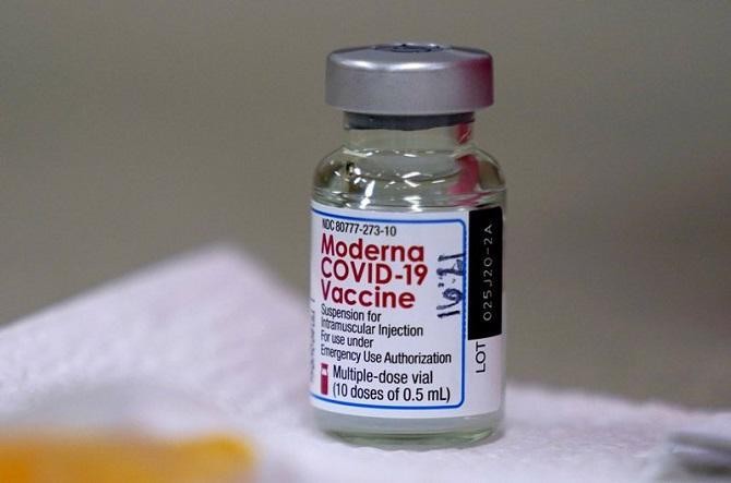 Vắc-xin Moderna chỉ được sử dụng tối đa trong 30 ngày kể từ khi rã đông.