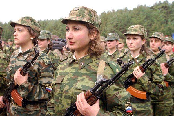 Phụ nữ trong quân đội Nga 