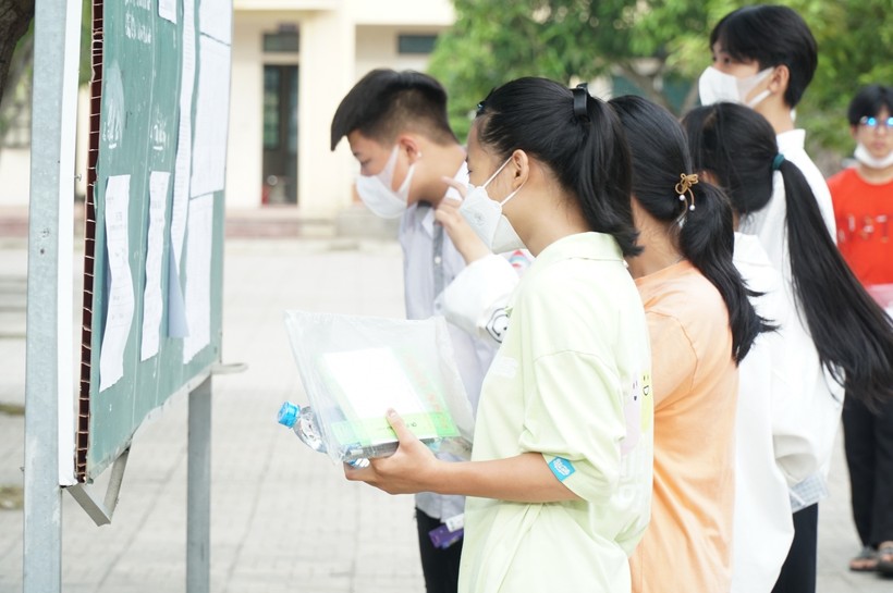 Thí sinh dự thi vào lớp 10 THPT tỉnh Nghệ An năm học 2022-2023