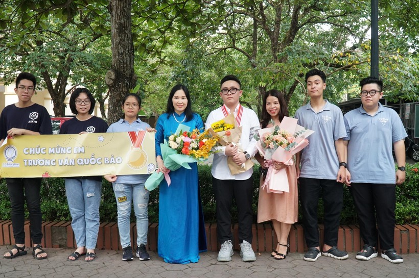 Nghệ An: Vinh danh nam sinh giành 2 huy chương Olympic Tin học khu vực, quốc tế ảnh 1