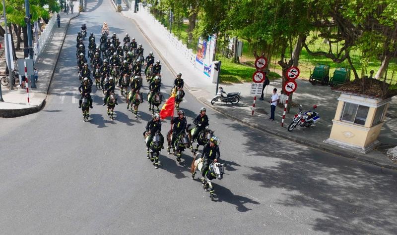Lần đầu tiên, kỵ binh Bộ Tư lệnh Cảnh sát cơ động sẽ biểu diễn trên đường phố Huế