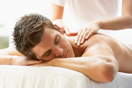 Muôn kiểu nhiễm bệnh “khó đỡ” của quý ông mê massage “từ A đến Z”