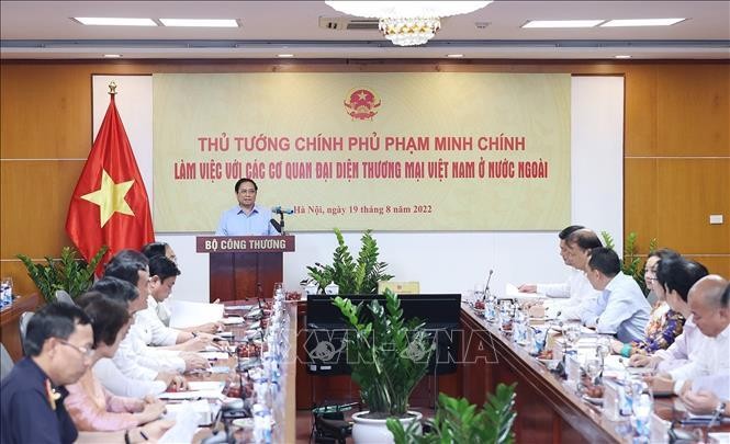 Thủ tướng Phạm Minh Chính phát biểu tại Hội nghị phát triển thị trường với hệ thống Thương vụ Việt Nam ở nước ngoài. Ảnh: Dương Giang/TTXVN 