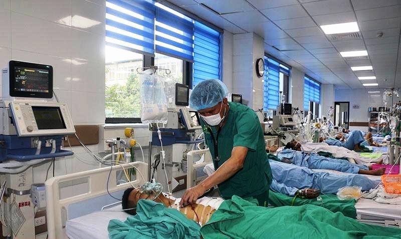 Nam thanh niên bị đâm thủng tim được cấp cứu kịp thời. Ảnh: Bệnh viện đa khoa Thanh Hóa cung cấp.
