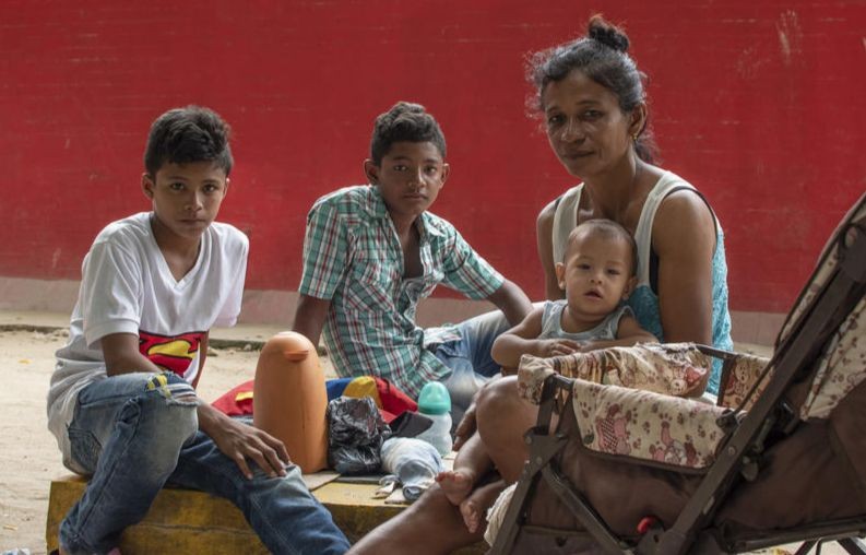 Học sinh tị nạn Venezuela khó khăn chồng chất khi tiếp cận giáo dục ảnh 1