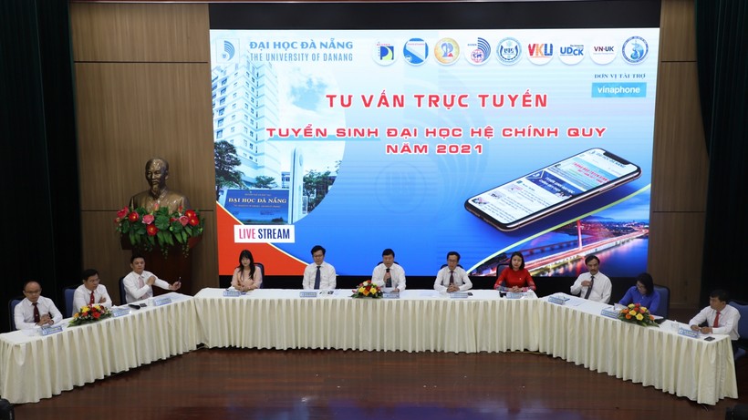 ĐH Đà Nẵng tổ chức tư vấn trực tuyến tuyển sinh 2021.
