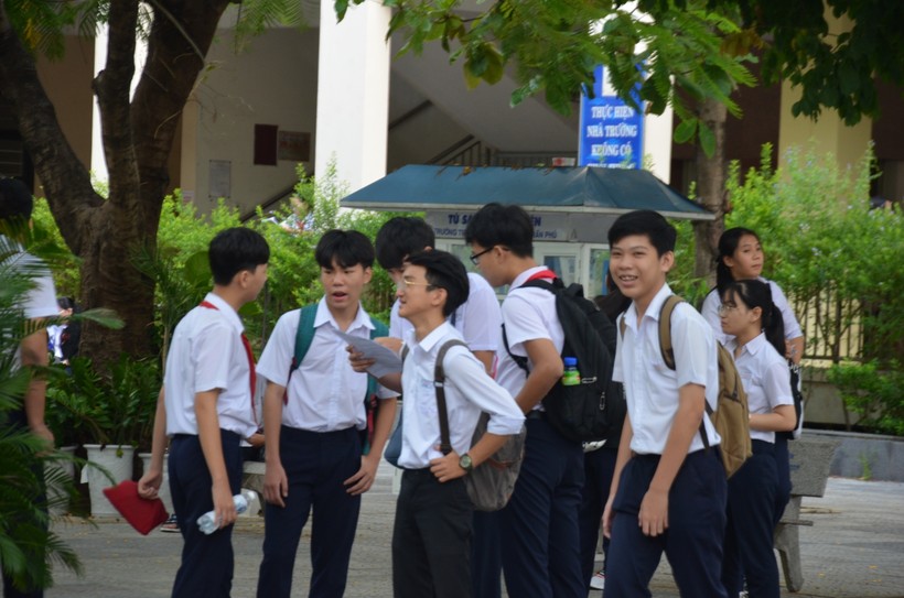 Học sinh Đà Nẵng tham dự kỳ thi tuyển sinh vào lớp 10 THPT công lập năm học 2020 - 2021