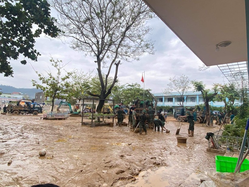 Sở GD&ĐT Đà Nẵng đề xuất hỗ trợ sách cho học sinh sau mưa lũ ảnh 1