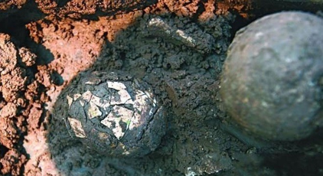 Bí ẩn quả trứng gà 2.000 năm tuổi chôn trong ngôi mộ cổ