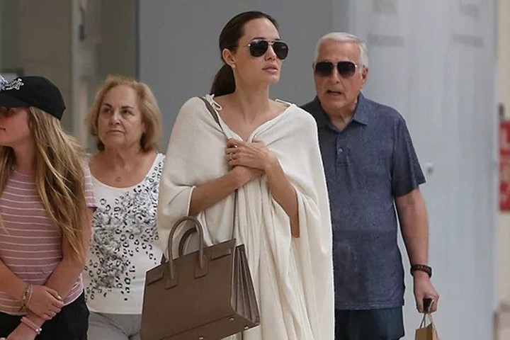 Sau tin đồn tự tử, Angelina Jolie mua sắm cùng Pax Thiên