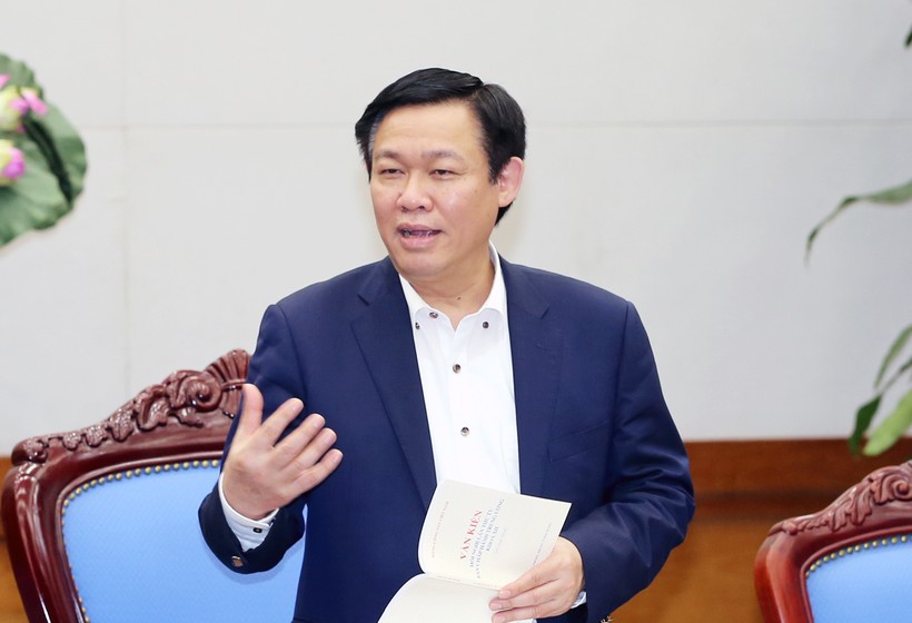 Phó Thủ tướng Vương Đình Huệ nhấn mạnh đổi mới cơ chế hoạt động ĐVSNCL là một trong năm nhiệm vụ trọng tâm của tái cơ cấu nền kinh tế - Ảnh: VGP/Thành Chung
