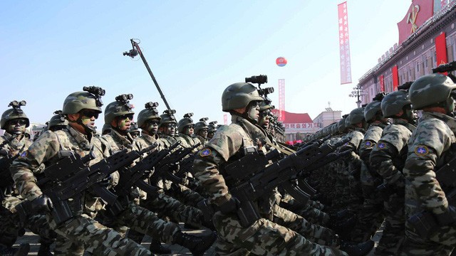 Quân nhân Triều Tiên diễu hành trong một buổi lễ duyệt binh (Ảnh: KCNA)
