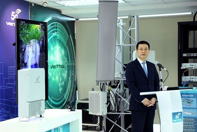 Viettel thực hiện cuộc gọi đầu tiên trên thiết bị 5G “made in Việt Nam”