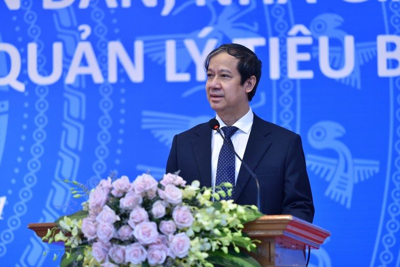 Bộ trưởng Bộ Giáo dục và Đào tạo Nguyễn Kim Sơn phát biểu tại buổi lễ. Ảnh: Thế Đại.