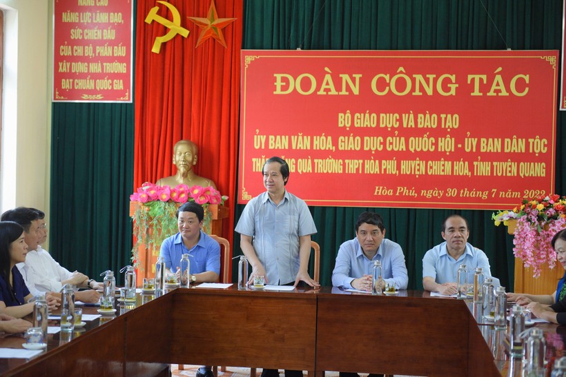 Bộ trưởng Nguyễn Kim Sơn: Chính quyền địa phương quan tâm hơn nữa đến ngành Giáo dục ảnh 2