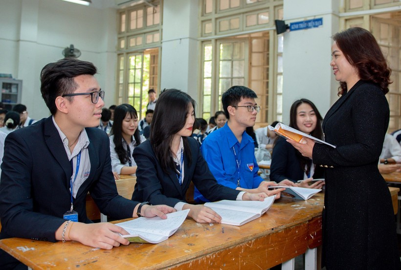 Giáo sư Lê Võ Phương Mai: Sinh viên Việt Nam thông minh và luôn nỗ lực ảnh 2