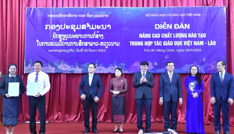  24 biên bản được ký kết tại Diễn đàn về hợp tác giáo dục Việt Nam - Lào ảnh 2