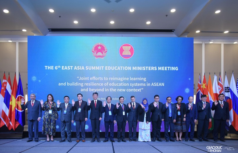 Các đại biểu tại Hội nghị Bộ trưởng Giáo dục cấp cao Đông Á ASEAN-EAS lần thứ 6.