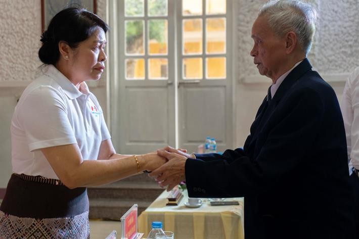 Cựu lưu học sinh Lào trở lại Việt Nam thăm trường cũ ảnh 3