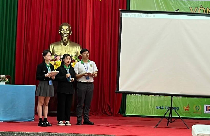 Sinh viên Đại học Tân Tạo giành giải Nhất thi Dự án khởi nghiệp tỉnh Vĩnh Long ảnh 1