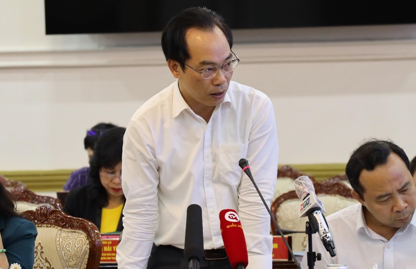 Thứ trưởng Hoàng Minh Sơn đánh giá cao chính sách TPHCM dành cho giáo dục ảnh 1