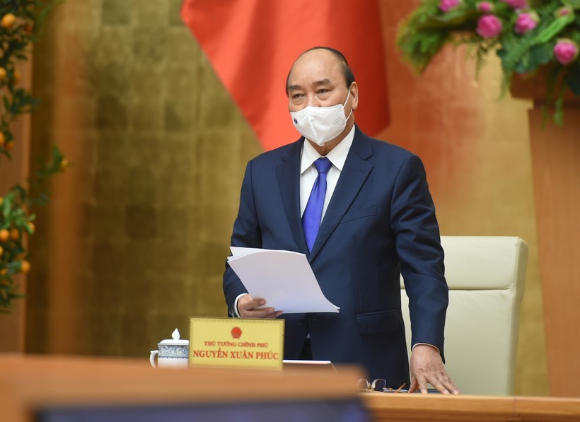 Thủ tướng Nguyễn Xuân Phúc phát biểu mở đầu cuộc họp. - Ảnh: VGP/Quang Hiếu