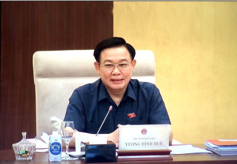 Chủ tịch Quốc hội Vương Đình Huệ chủ trì phiên họp. Ảnh: VGP/Nguyễn Hoàng