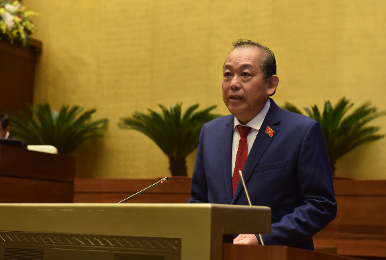 Phó Thủ tướng Thường trực Chính phủ Trương Hòa Bình trình bày báo cáo.	 Ảnh: Quang Khánh.