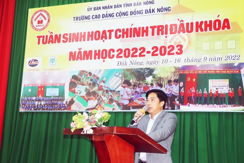 ThS Nguyễn Hữu Lành- Hiệu trưởng Nhà trường phát biểu