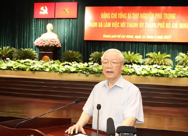 Tổng Bí thư Nguyễn Phú Trọng phát biểu, chỉ đạo tại buổi làm việc với Thành ủy TPHCM. (Ảnh TTXVN)