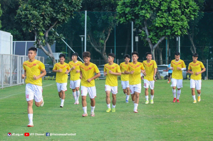 U19 Việt Nam tích cực tập luyện chuẩn bị cho lượt trận thứ 2 giải Đông Nam Á.