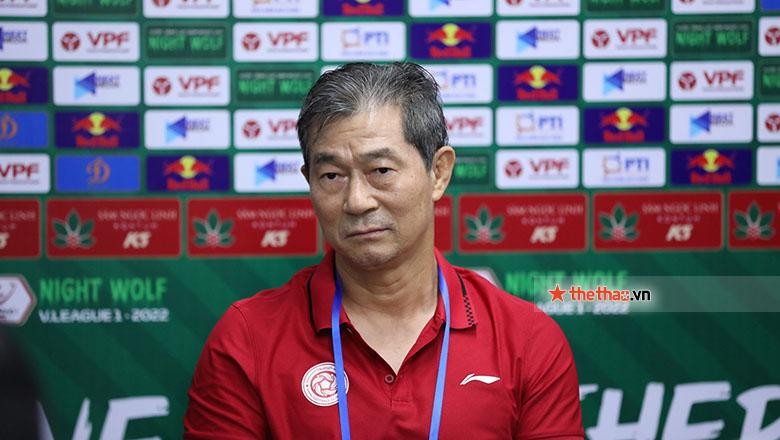 HLV Bae Ji-won thất vọng khi Viettel FC dừng bước ở AFC Cup 2022.