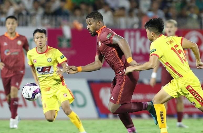 Thanh Hóa để thua sát nút Bình Định ở vòng 13 V.League.