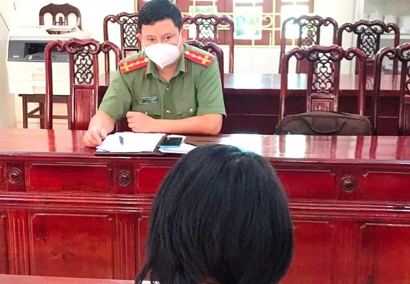 Cơ quan công an làm việc với công dân N.T.P. Ảnh: Công an tỉnh Hà Giang