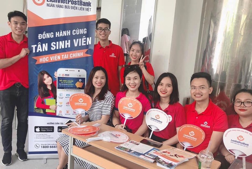 Ngân hàng Bưu Điện Liên Việt Chi nhánh Đông Anh là một trong những đối tác uy tín hàng đầu của Học viện Tài chính về tuyển dụng sinh viên vào làm việc tại đây trong nhiều năm qua.