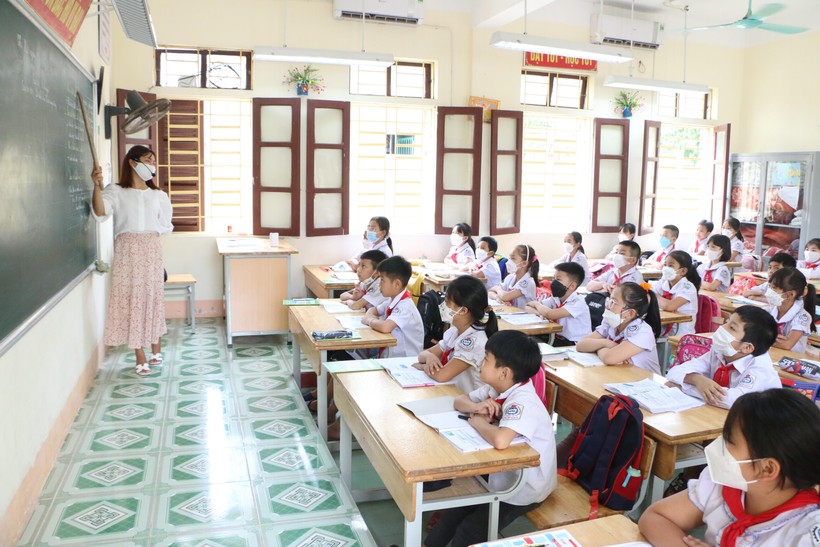 Huyện Ba Vì (Hà Nội) phấn đấu có thêm 6 trường tiểu học đạt chuẩn quốc gia  ảnh 1