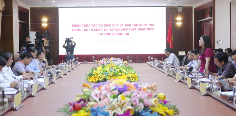 Bộ trưởng Nguyễn Kim Sơn 'tiếp lửa' cho ngành Giáo dục Quảng Trị ảnh 1