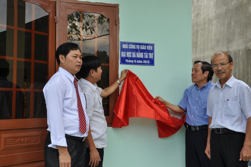  Khánh thành và bàn giao nhà công vụ cho cán bộ, giáo viên Trường TH&THCS Phước Thành.