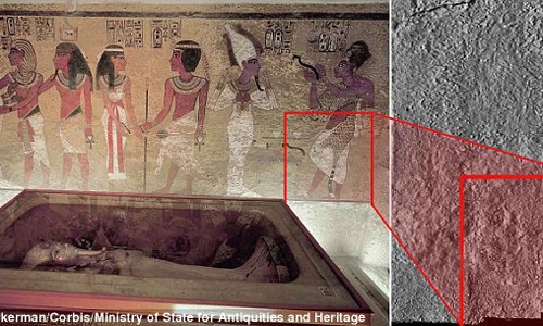 Mộ nữ hoàng Ai Cập Nefertiti có thể nằm trong một phòng bí mật trong lăng mộ vua Tutankhamun. Trong ảnh là vị trí hai cánh cửa "ma" được các chuyên gia tìm thấy trong mộ vua Tutankhamun.