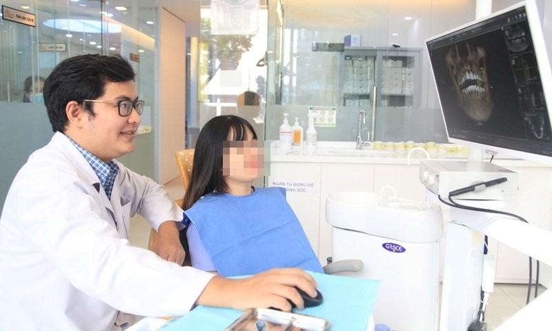 Bác sĩ nha khoa tiết lộ những tai nạn không ai ngờ khi niềng răng