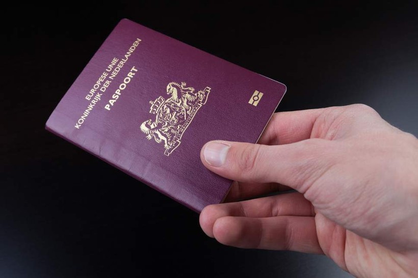 Hà Lan lần đầu tiên chấp nhận ban hành hộ chiếu trung lập về giới tính