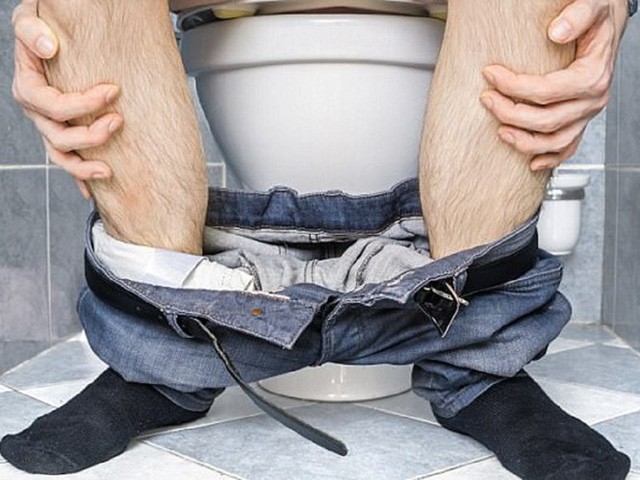 5 sai lầm nhiều người hay mắc phải khi sử dụng nhà vệ sinh
