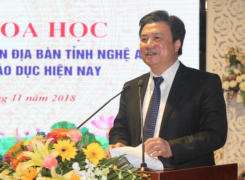 Thứ trưởng Bộ GD&ĐT Nguyễn Hữu Độ phát biểu tại Hội thảo
