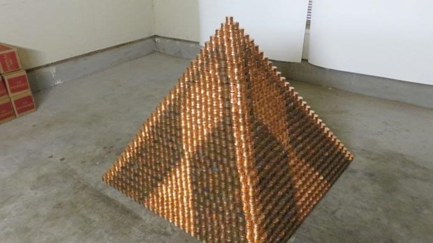 Người đàn ông Mỹ mơ xây kim tự tháp bằng tiền xu lớn nhất thế giới