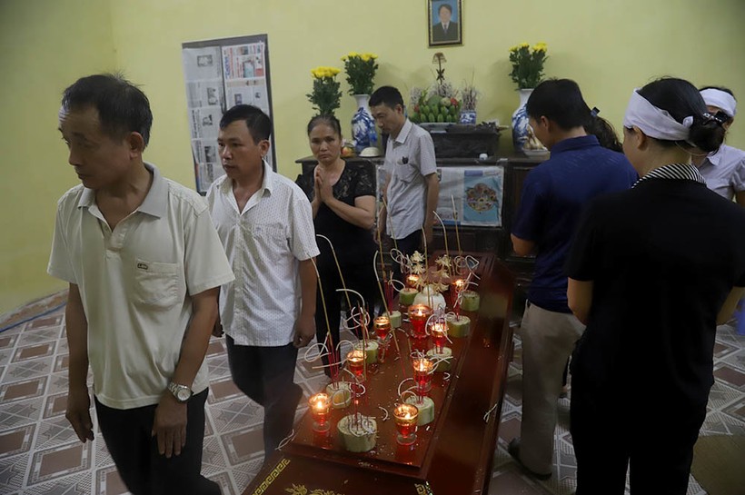 Tháng đau buồn của gia đình nữ lao công Hà Nội bị ô tô đâm tử vong
