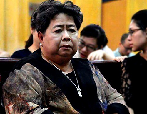 Bà Phấn tại tòa năm 2015 trong phiên xử Phạm Công Danh. Ảnh:Q.T.