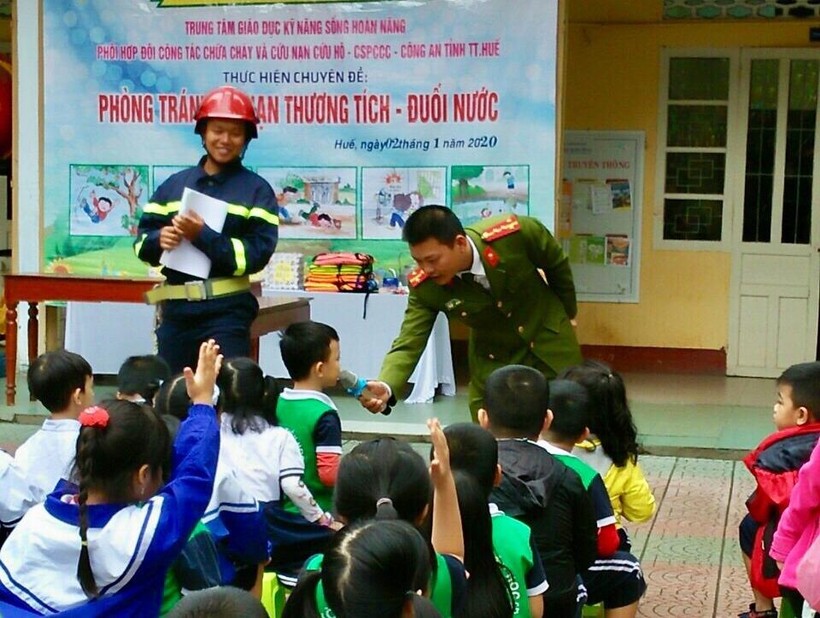 “Phòng chống tai nạn, thương tích – Đuối nước” cho các em học sinh trường Tiểu học Quang Trung