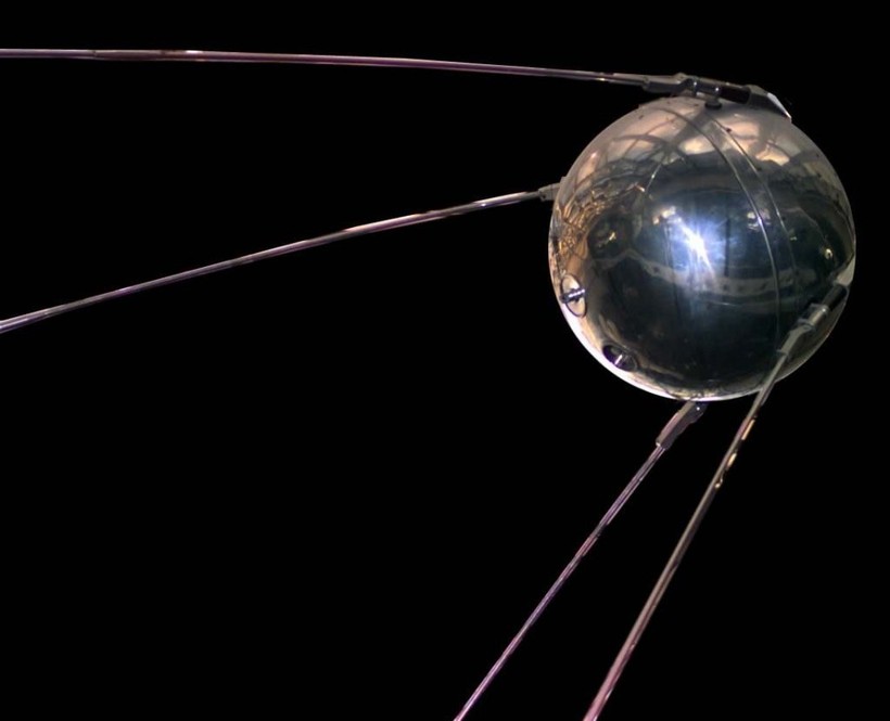 Sputnik – vệ tinh nhân tạo đầu tiên của loài người được Liên Xô phóng lên ngày 4/10/1957.