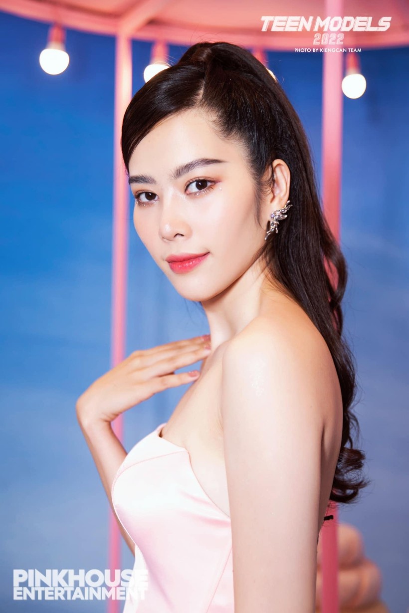 Nam Em khoe mặt mộc, đẹp không tỳ vết ngay sau khi dừng chân ở top 10 Miss World Việt Nam 2022 ảnh 1