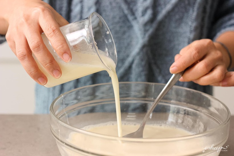 Cách làm sữa chua úp ngược bằng nồi chiên không dầu cực đơn giản - Ảnh 2.
